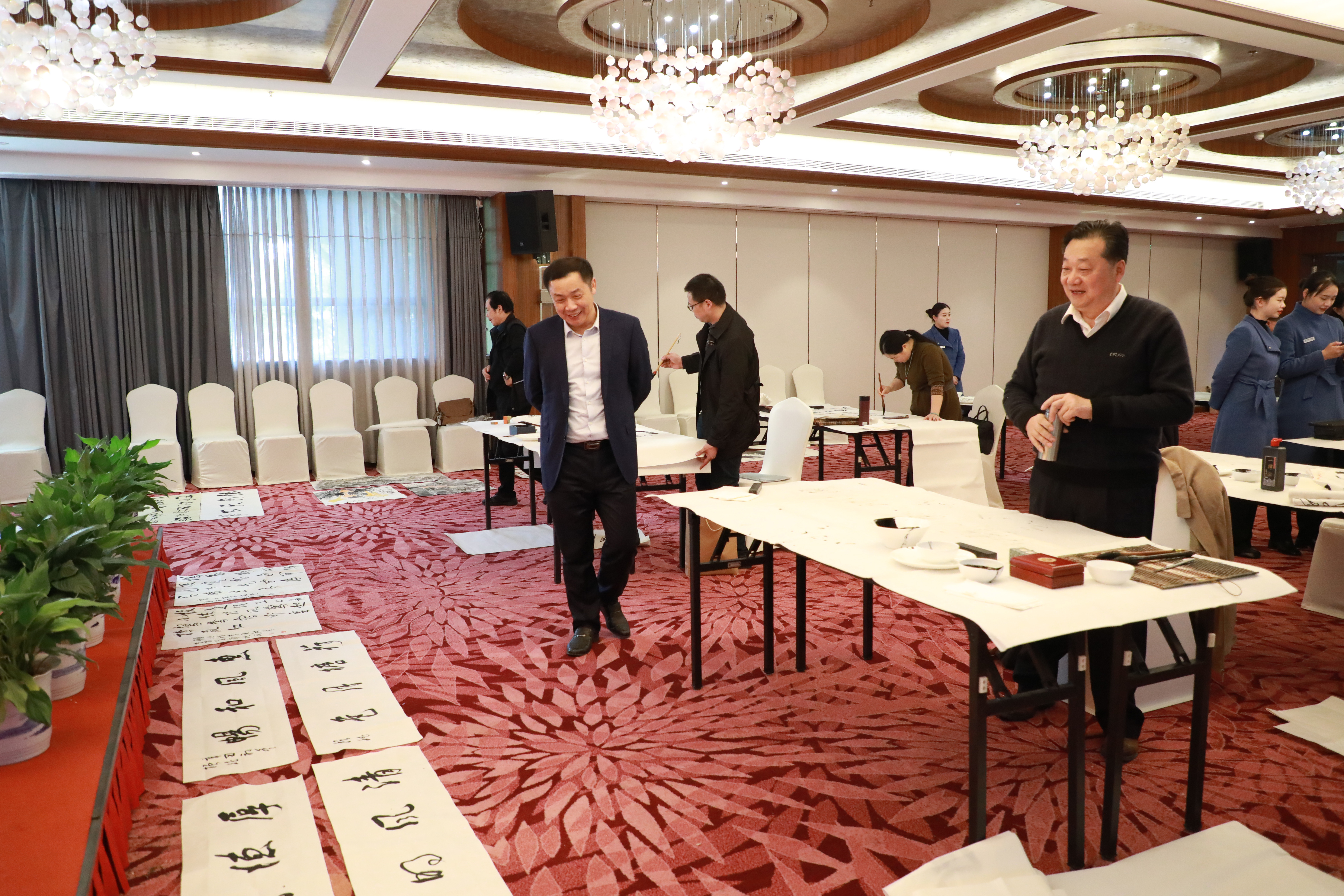 11.25书画大师聚君澜酒店 联谊笔会助阵文化旅游.jpg